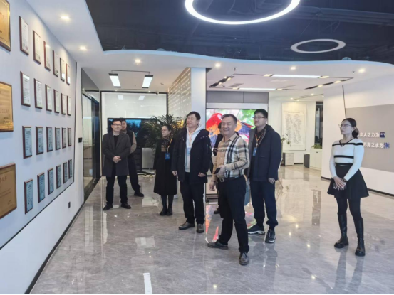 工信部调研团走进J9集团国际站神州-宣传文件-技术支持-王兴华-20260130421.png